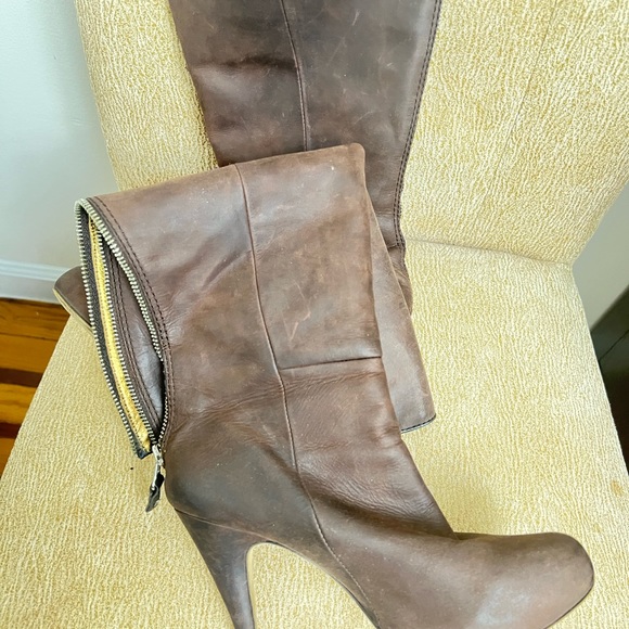 Old Used high heel boots , good condition - Picture 5 of 6